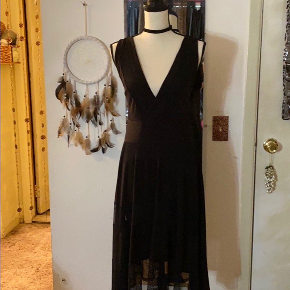 🌻🌻Bcbgmaxazria Black flirty dress